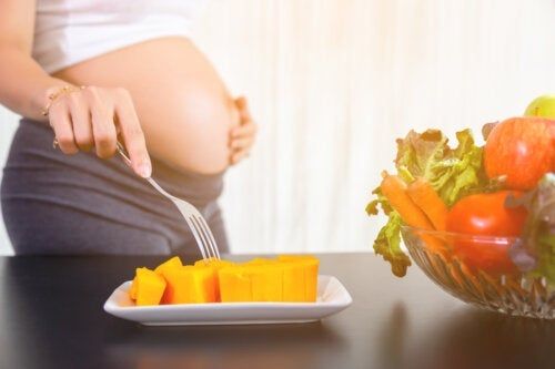 5 Makanan yang Mendorong Kontraksi Menjelang HPL - Globumil