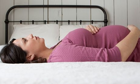 Susah Tidur Saat Hamil Trimester 2? Kenali Penyebab dan Tips Agar Lebih Nyenyak